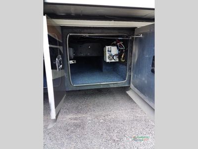 2017 Tiffin Motorhomes Breeze - Photo 7
