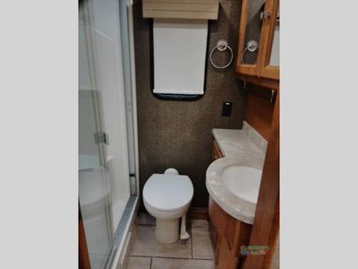 2017 Tiffin Motorhomes Breeze - Photo 39