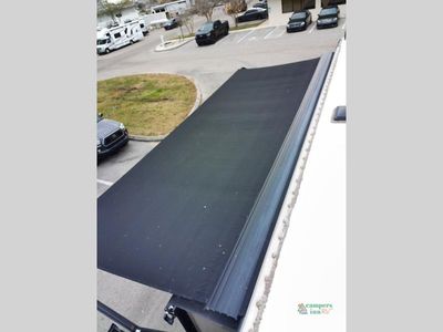 2017 Tiffin Motorhomes Breeze - Photo 22