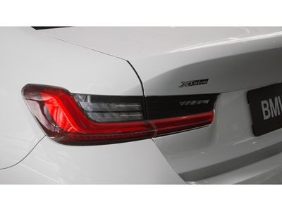 2026 BMW 3 Series - Photo 8