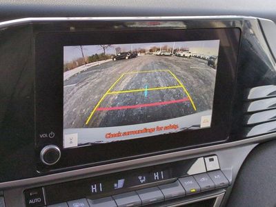 2025 Toyota Camry - Photo 12