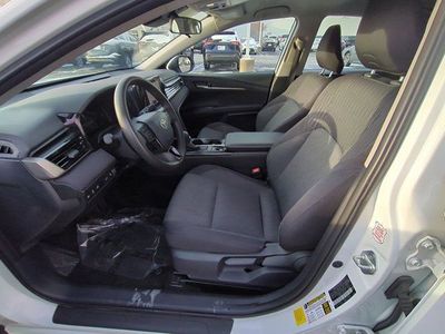 2025 Toyota Camry - Photo 8