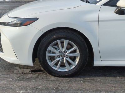 2025 Toyota Camry - Photo 7