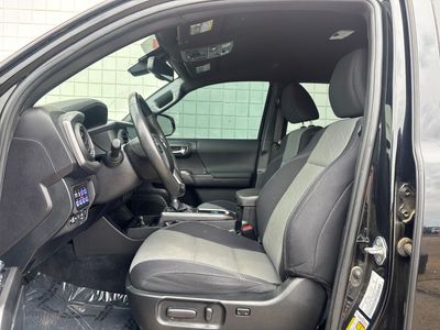 2021 Toyota Tacoma - Photo 6