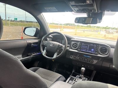 2021 Toyota Tacoma - Photo 32