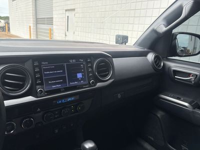 2021 Toyota Tacoma - Photo 18