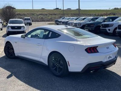 2026 Ford Mustang - Photo 5