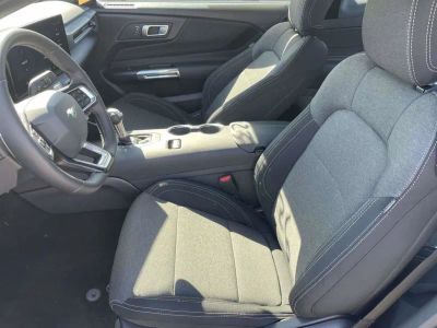2026 Ford Mustang - Photo 13