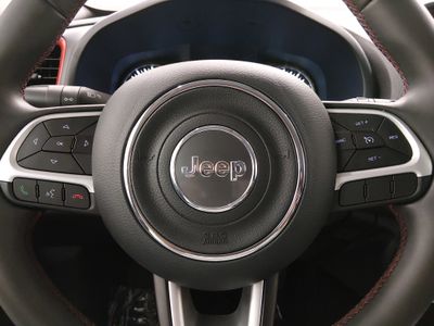 2023 Jeep Renegade - Photo 12