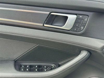 2023 Porsche Panamera - Photo 18