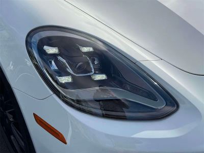 2023 Porsche Panamera - Photo 16
