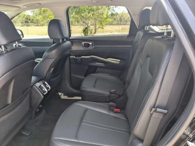 2023 Kia Sorento — photo 17 view