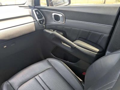 2023 Kia Sorento — photo 22 view