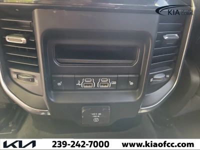 2020 Ram 1500 — photo 16 view