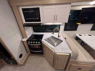 2026 Thor Motor Coach CHATEAU - Photo 10