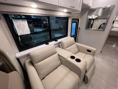 2026 Thor Motor Coach CHATEAU - Photo 5