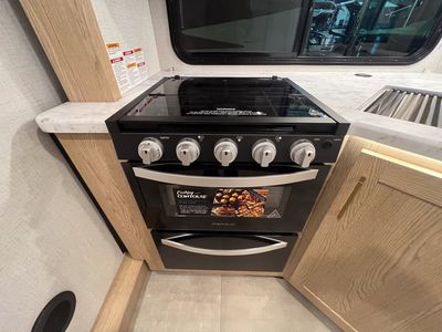 2026 Thor Motor Coach CHATEAU - Photo 12