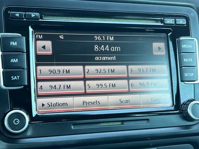 2011 Volkswagen Golf - Photo 20