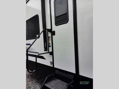 2026 Venture RV SportTrek - Photo 21