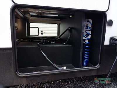 2026 Venture RV SportTrek - Photo 12