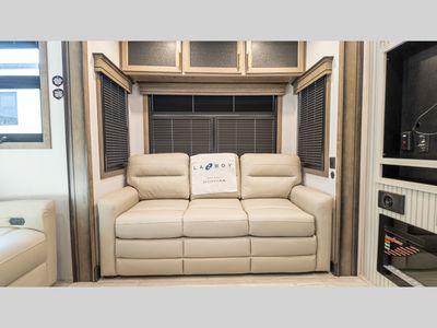 2025 Keystone RV Montana - Photo 35