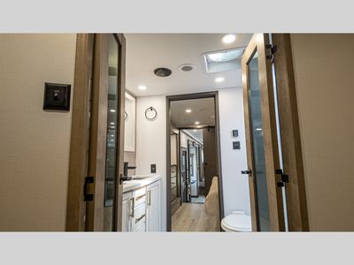 2025 Keystone RV Montana - Photo 27