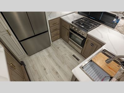 2025 Keystone RV Montana - Photo 46