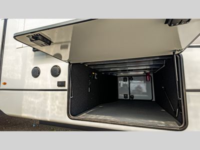 2025 Keystone RV Montana - Photo 12