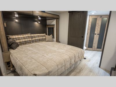 2025 Keystone RV Montana - Photo 15