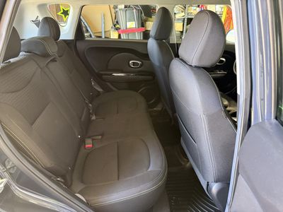 2016 Kia Soul - Photo 14
