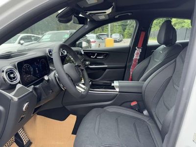 2025 Mercedes-Benz GLC - Photo 4