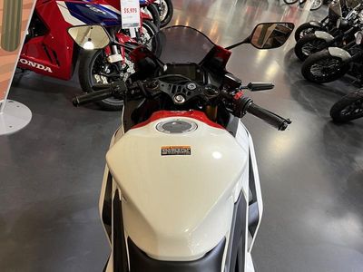 2026 Yamaha YZF-R3 70th Anniversary Edition - Photo 6