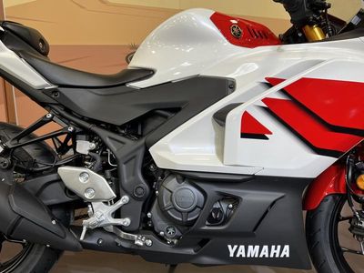 2026 Yamaha YZF-R3 70th Anniversary Edition - Photo 11