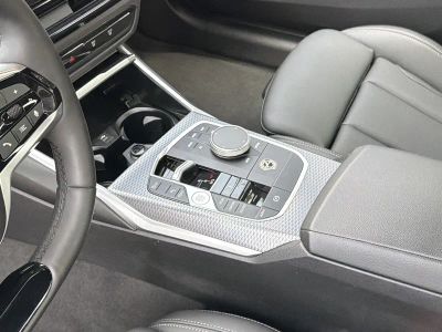 2025 BMW 3 Series — photo 22 view