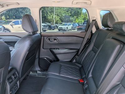 2021 Nissan Rogue - Photo 15