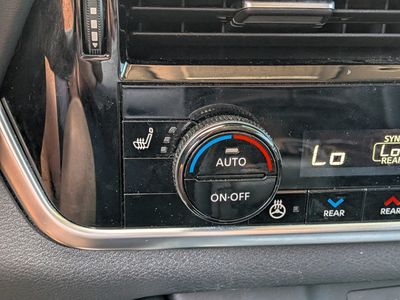 2021 Nissan Rogue - Photo 32