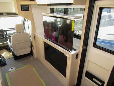 2026 Leisure Travel Vans WONDER - Photo 10