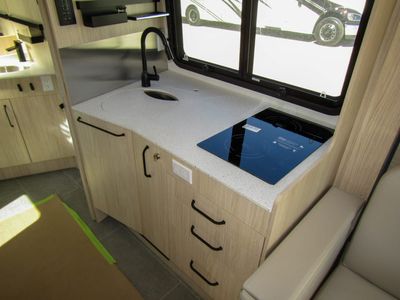 2026 Leisure Travel Vans WONDER - Photo 11