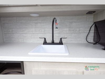 2026 Coachmen RV Catalina Legacy - Photo 9