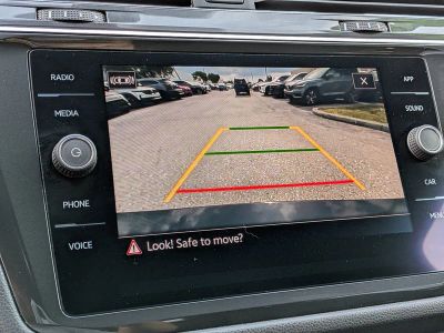 2021 Volkswagen Tiguan — photo 32 view