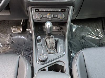 2021 Volkswagen Tiguan — photo 20 view