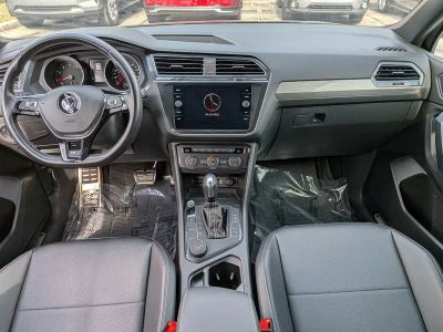 2021 Volkswagen Tiguan — photo 16 view