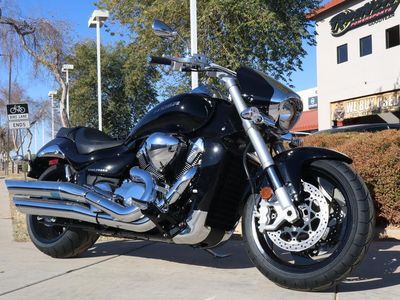 2025 Suzuki Boulevard M109R - Photo 2