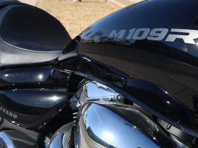 2025 Suzuki Boulevard M109R - Photo 13