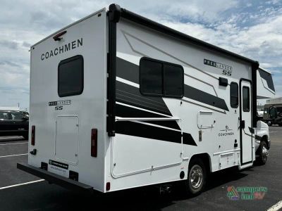 2027 Coachmen RV Freelander — photo 7 view