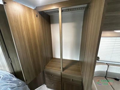 2027 Coachmen RV Freelander — photo 34 view