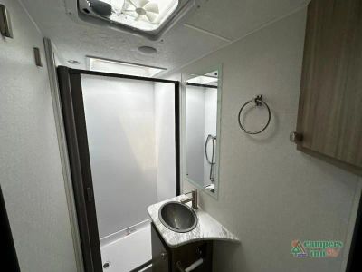 2027 Coachmen RV Freelander — photo 37 view