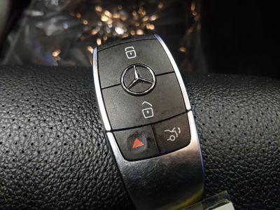 2025 Mercedes-Benz GLE - Photo 15