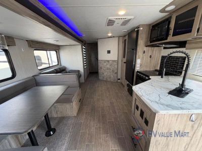 2021 Forest River RV Cherokee Alpha Wolf — photo 12 view