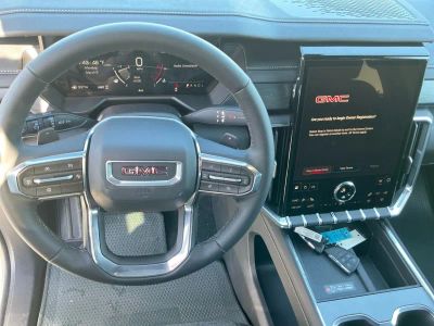 2026 GMC Acadia — photo 30 view